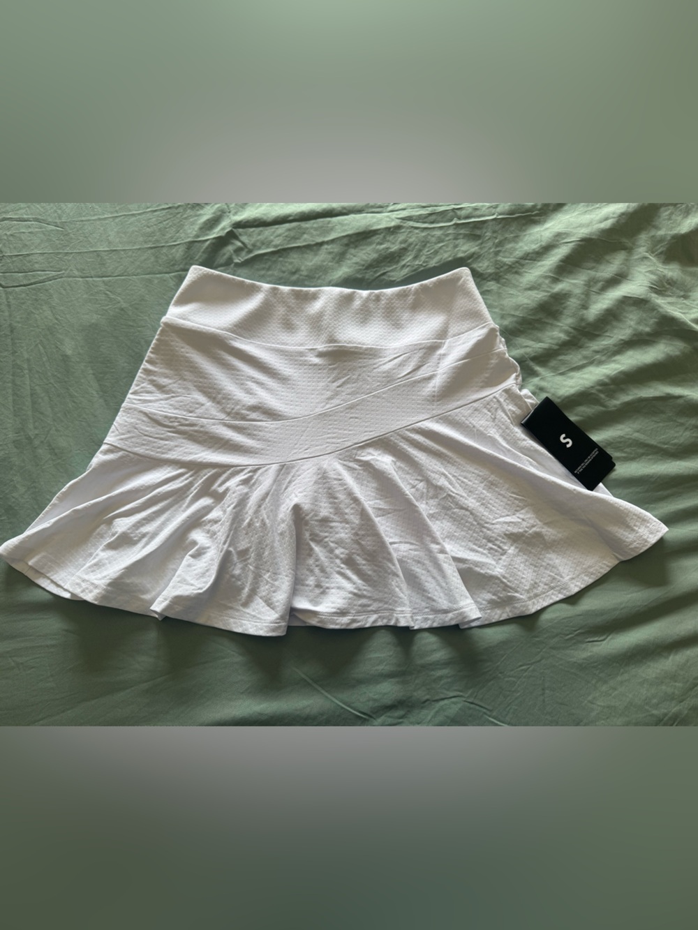 IBKUL White Flounce Tennis Skort - Small NWT